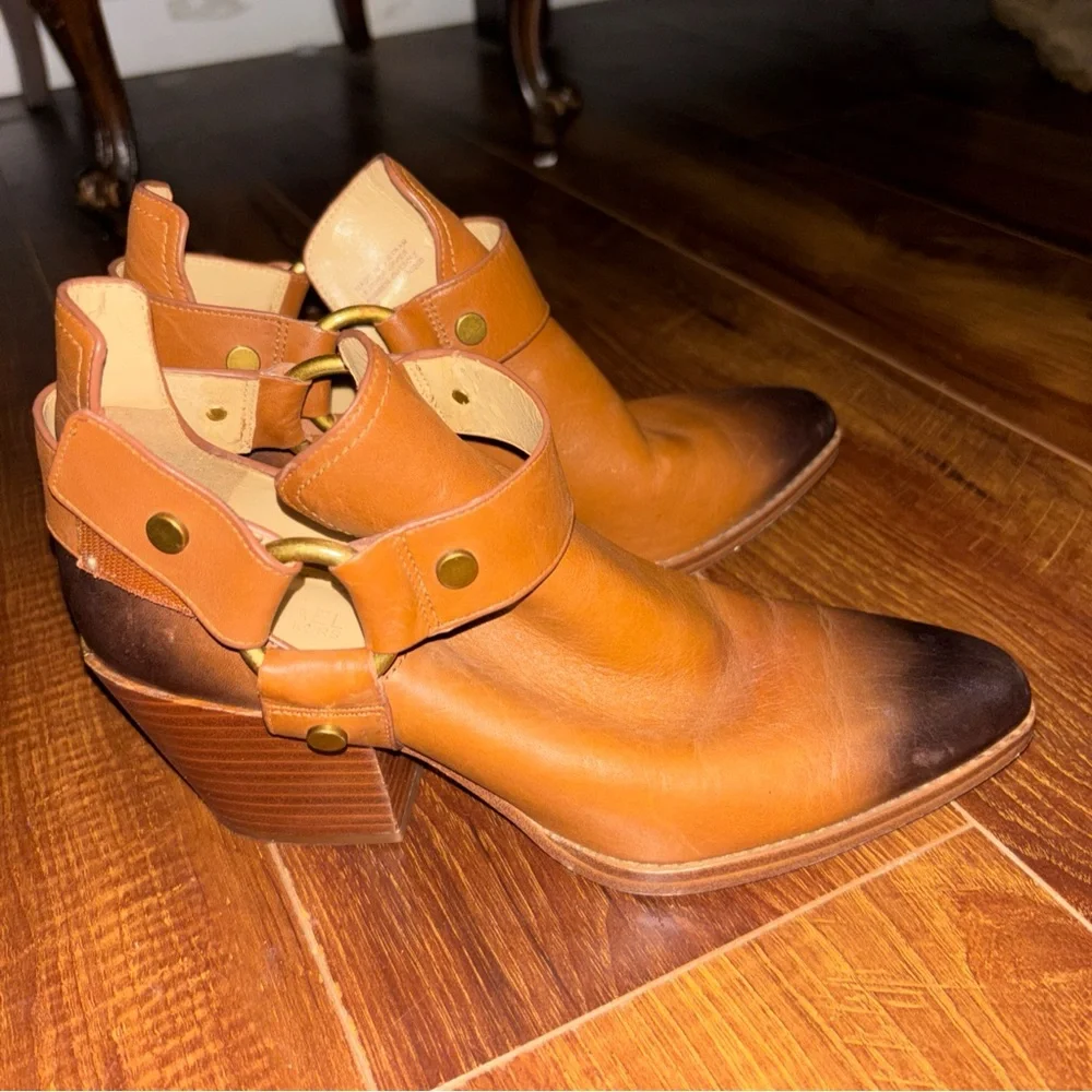 Michael Kors Brown Heeled Boots With Gold Rings. Size 6M Women - Picture 6 of 10